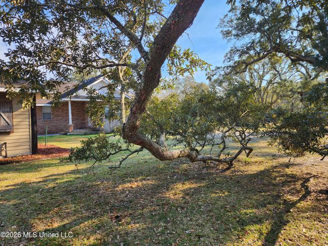 5378 Menge Avenue, Pass Christian, MS 39571