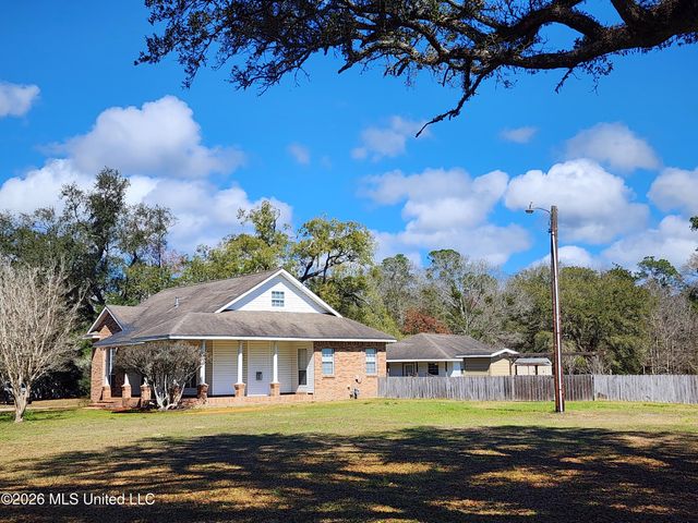 5378 Menge Avenue, Pass Christian, MS 39571