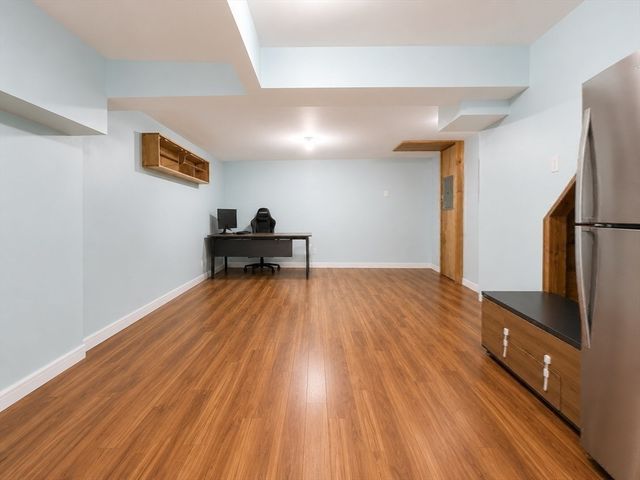 16 Parker St 16, Quincy, MA 02169