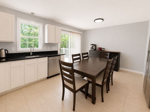 16 Parker St 16, Quincy, MA 02169