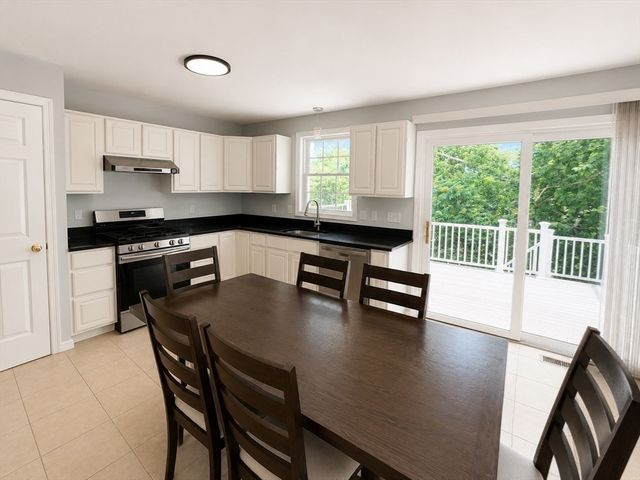 16 Parker St 16, Quincy, MA 02169