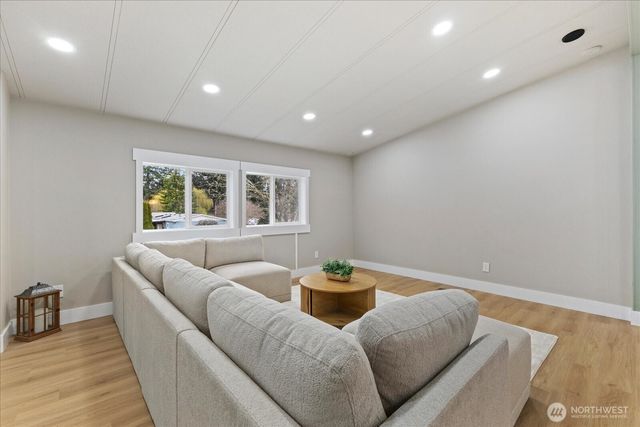 914 Nottingham Drive SE, Olympia, WA 98503