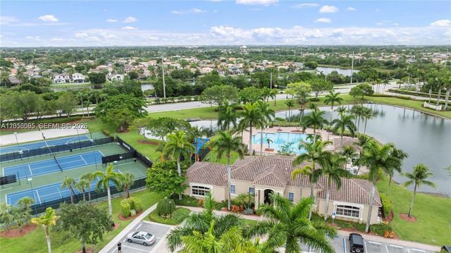 18659 SW 12th Street, Pembroke Pines, FL 33029