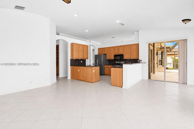18659 SW 12th Street, Pembroke Pines, FL 33029