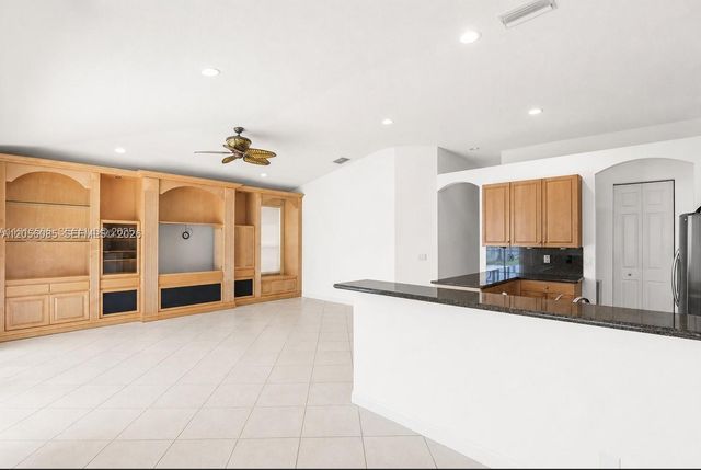 18659 SW 12th Street, Pembroke Pines, FL 33029