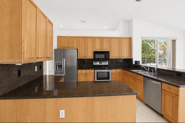 18659 SW 12th Street, Pembroke Pines, FL 33029