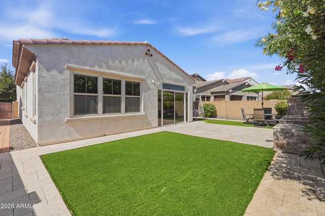 945 W YELLOWSTONE Way, Chandler, AZ 85248