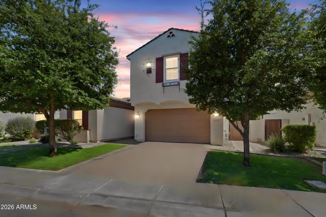 945 W YELLOWSTONE Way, Chandler, AZ 85248