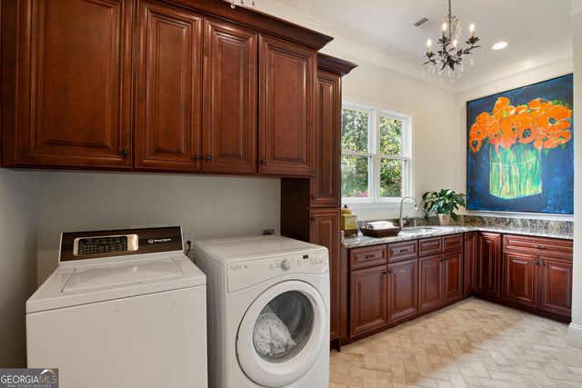 1050 Riceland Court, Roswell, GA 30075