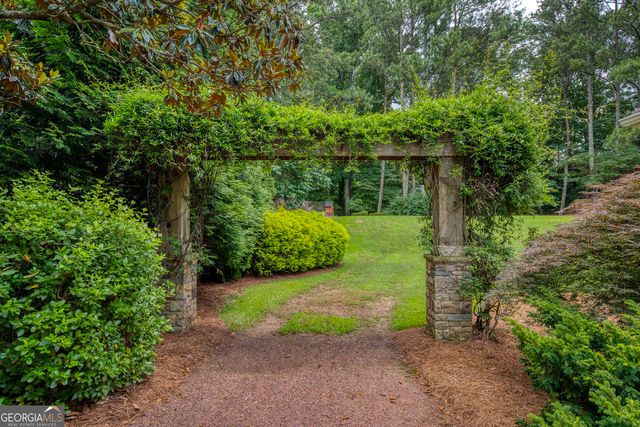 1050 Riceland Court, Roswell, GA 30075