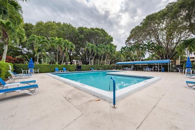16251 Golf Club Road 305, Weston, FL 33326
