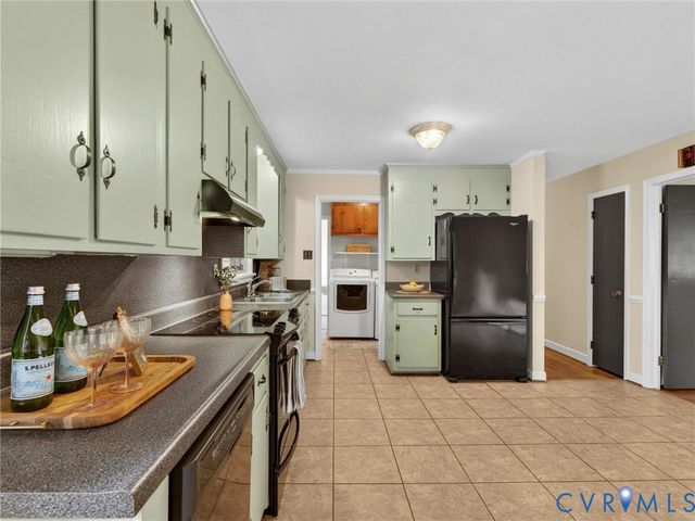 5700 Baron Dr, Chesterfield, VA 23832