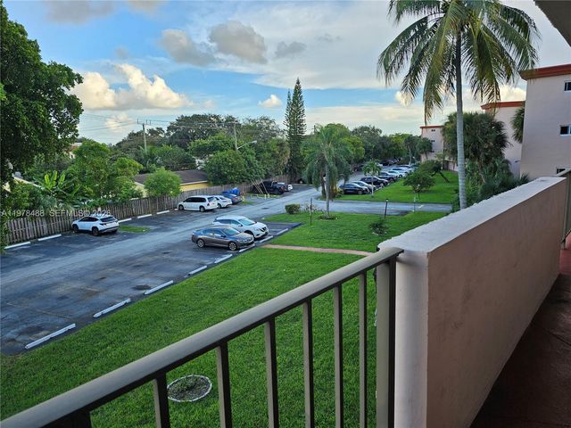 1103 NW 58th Ter 321, Sunrise, FL 33313