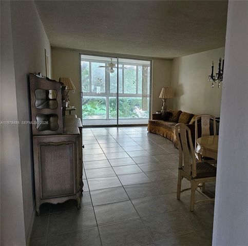 1103 NW 58th Ter 321, Sunrise, FL 33313