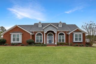 300 Inverness, Dothan, AL 36305