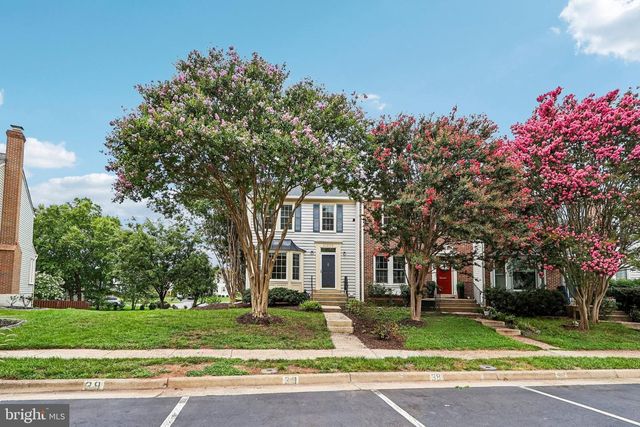 21208 HEDGEROW TER, Ashburn, VA 20147