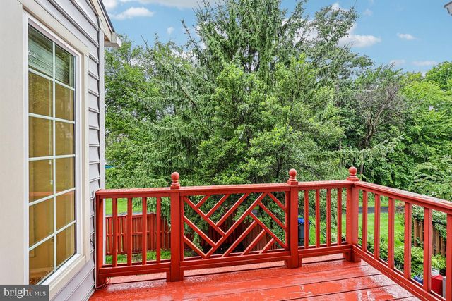 21208 HEDGEROW TER, Ashburn, VA 20147
