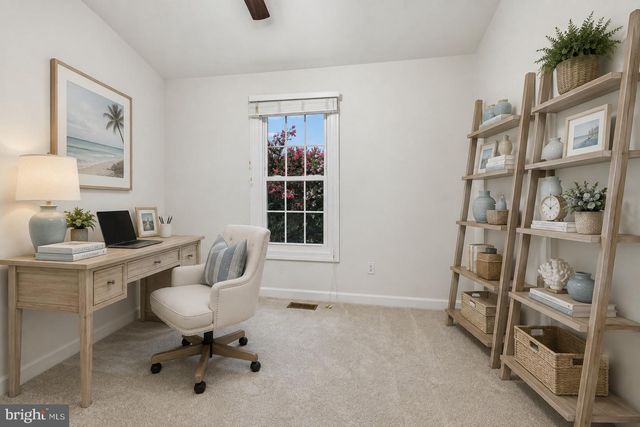 21208 HEDGEROW TER, Ashburn, VA 20147