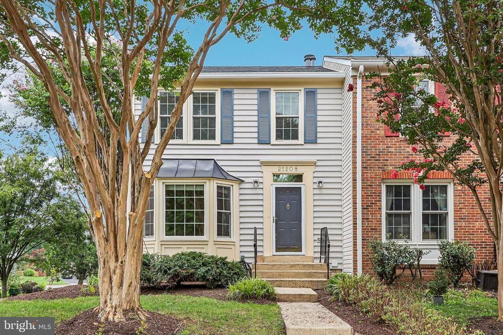 21208 HEDGEROW TER, Ashburn, VA 20147