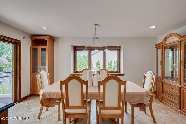 73 Windsor Drive, Eatontown, NJ 07724