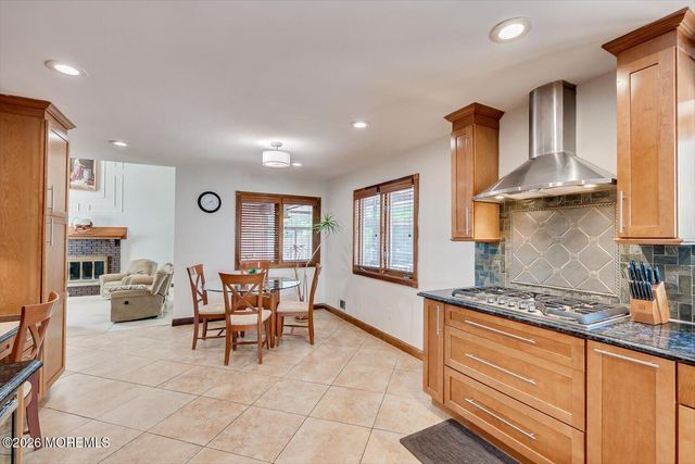73 Windsor Drive, Eatontown, NJ 07724
