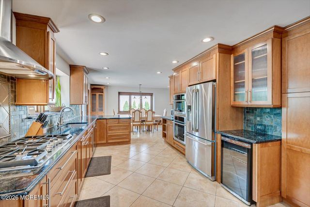 73 Windsor Drive, Eatontown, NJ 07724