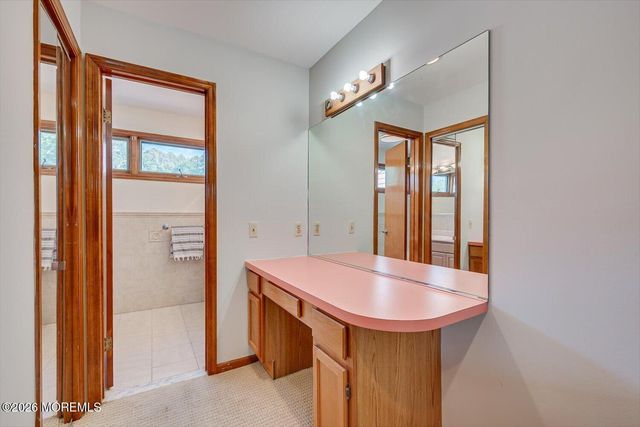 73 Windsor Drive, Eatontown, NJ 07724