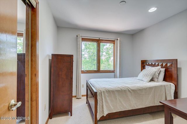 73 Windsor Drive, Eatontown, NJ 07724