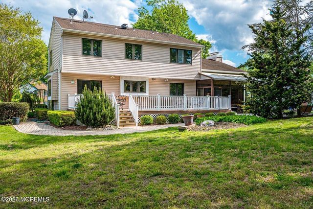 73 Windsor Drive, Eatontown, NJ 07724
