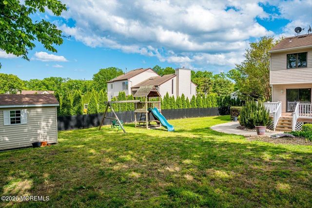 73 Windsor Drive, Eatontown, NJ 07724