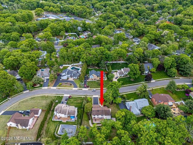 73 Windsor Drive, Eatontown, NJ 07724