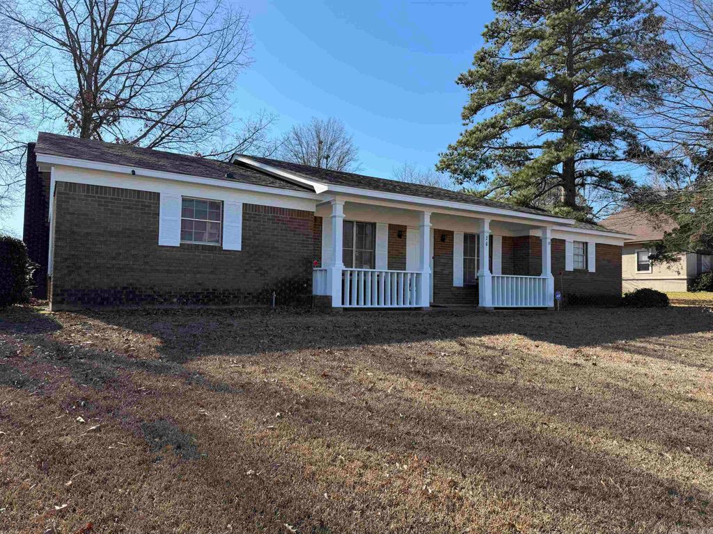 200 White Hall Road, White Hall, AR 71602
