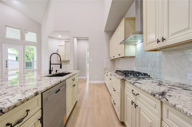 5315 Sterling Manor Lane, Sugar Land, TX 77479