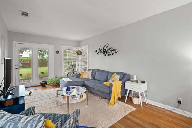 2633 W 45th ST, Austin, TX 78731