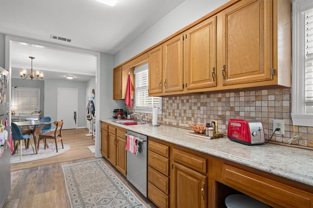 2633 W 45th ST, Austin, TX 78731