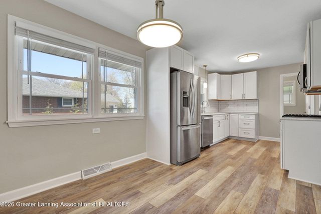 15499 Wood Road, Lansing, MI 48906