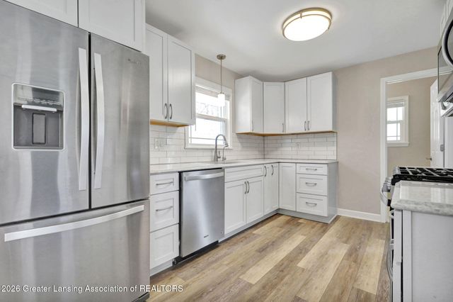 15499 Wood Road, Lansing, MI 48906