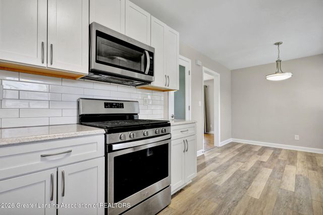 15499 Wood Road, Lansing, MI 48906