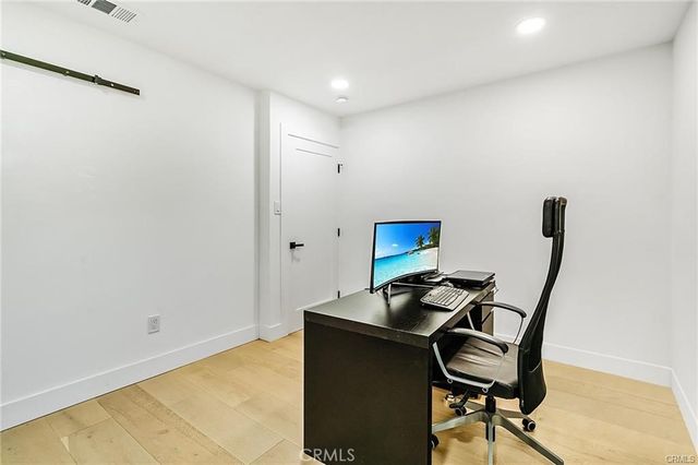 3023 Glendon Avenue, Los Angeles, CA 90034