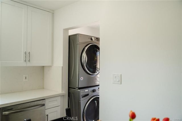 3023 Glendon Avenue, Los Angeles, CA 90034