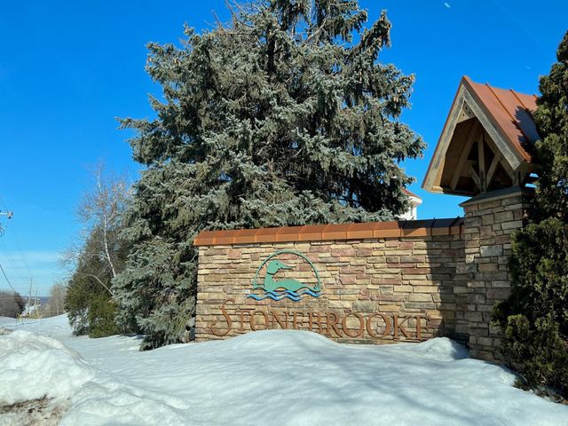 1652 Lund Way, Shakopee, MN 55379