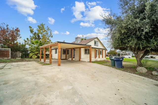 339 S Silva Street, Tulare, CA 93274