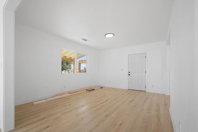 339 S Silva Street, Tulare, CA 93274