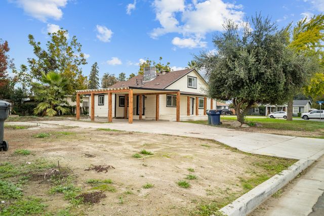 339 S Silva Street, Tulare, CA 93274