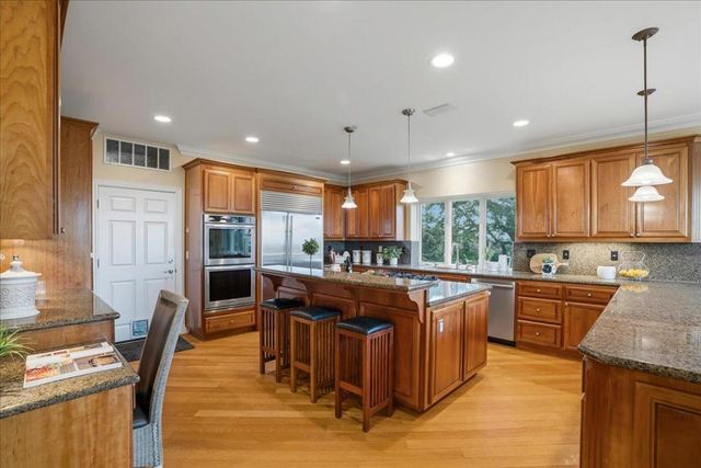 19975 Skyline Boulevard, Los Gatos, CA 95033