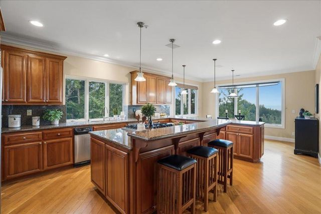 19975 Skyline Boulevard, Los Gatos, CA 95033