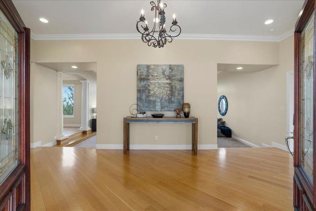 19975 Skyline Boulevard, Los Gatos, CA 95033