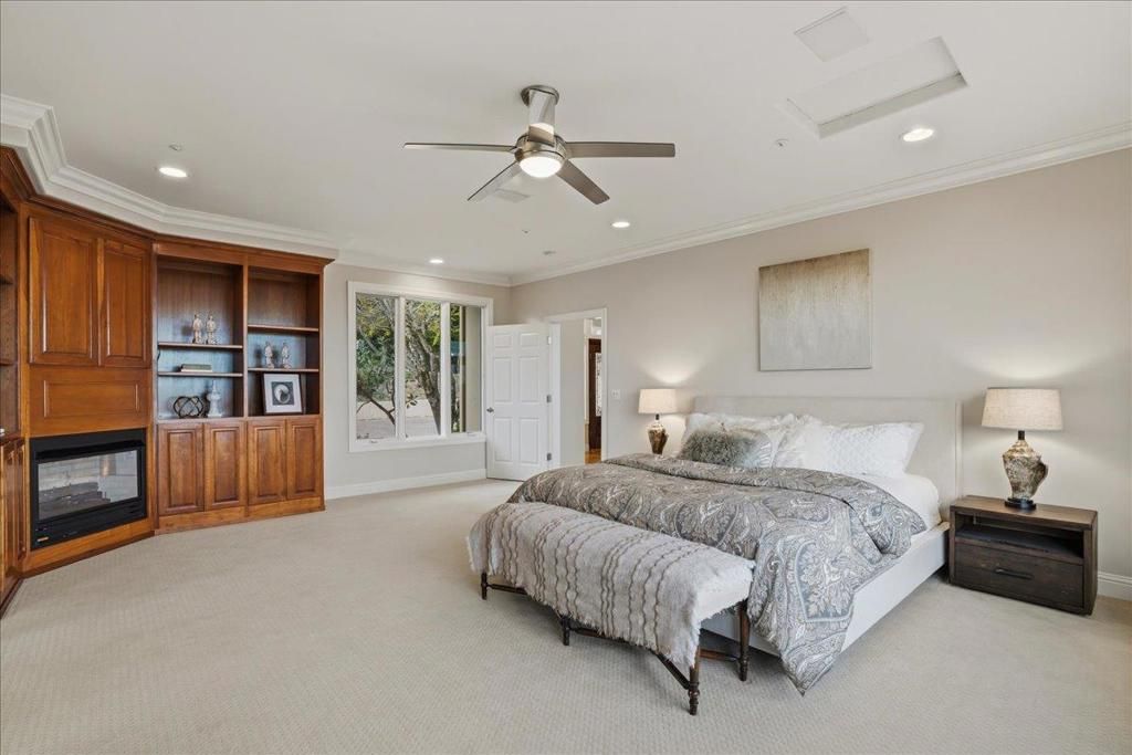 Image 22 of property listing at 19975 Skyline Boulevard, Los Gatos, CA 95033