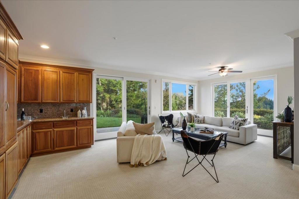 Image 32 of property listing at 19975 Skyline Boulevard, Los Gatos, CA 95033