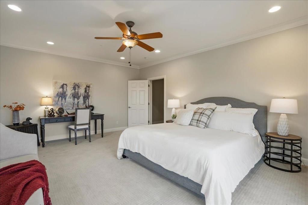 Image 36 of property listing at 19975 Skyline Boulevard, Los Gatos, CA 95033